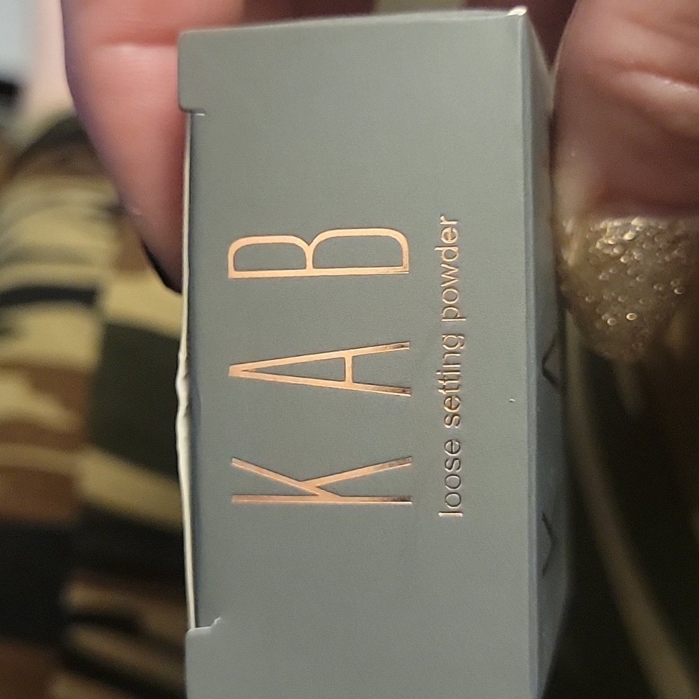 KAB Cosmetics Loose Setting Powder. Translucent NIB SEALED - Picture 3 of 8